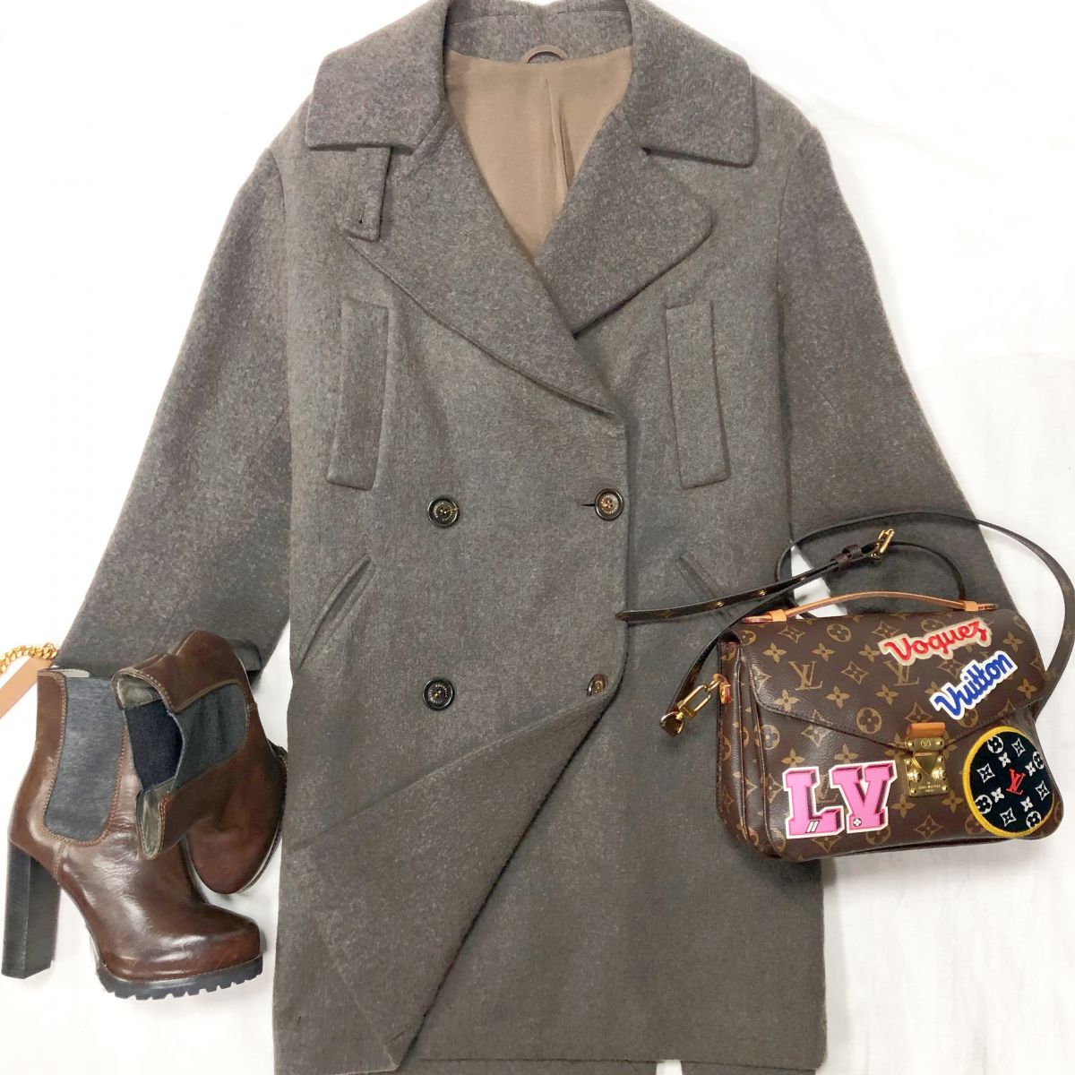 Пальто BRUNELLO CUCCINELLI размер 42 цена 15 655 руб  сумка LOUIS VUITTON