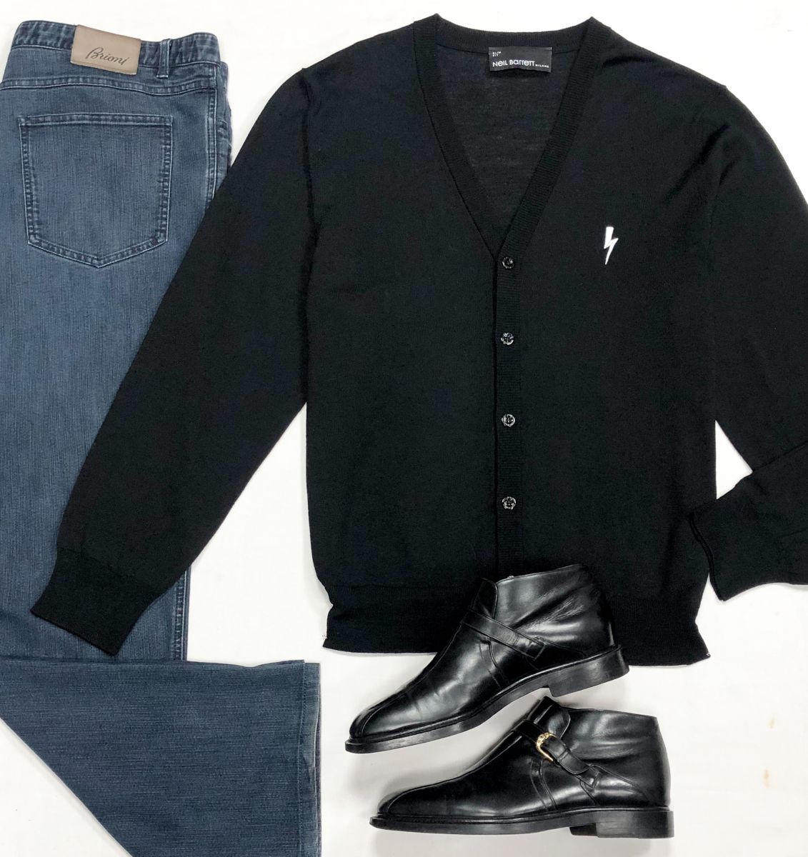 #mechtamen Кардиган Neil Barrett размер XL цена 9 393 руб
Джинсы Brioni размер 60 цена 10 959 руб
Ботинки Testoni размер 41.5 цена 10 959 руб