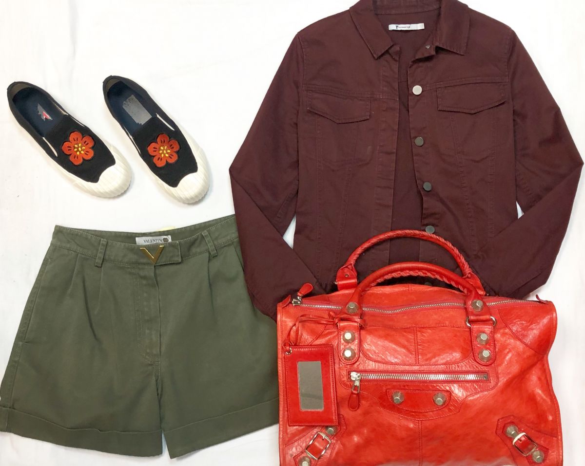 Куртка Alexander Wang размер XS цена 9 231 руб 
Шорты Valentino размер 40 цена 6 154 руб
Сумка Balenciaga