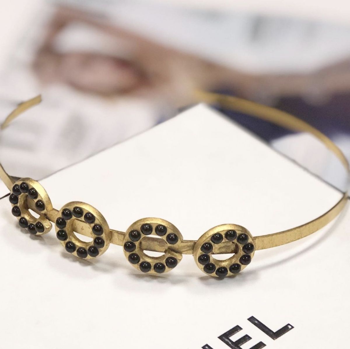 Ободок Chanel  цена 9 231 руб