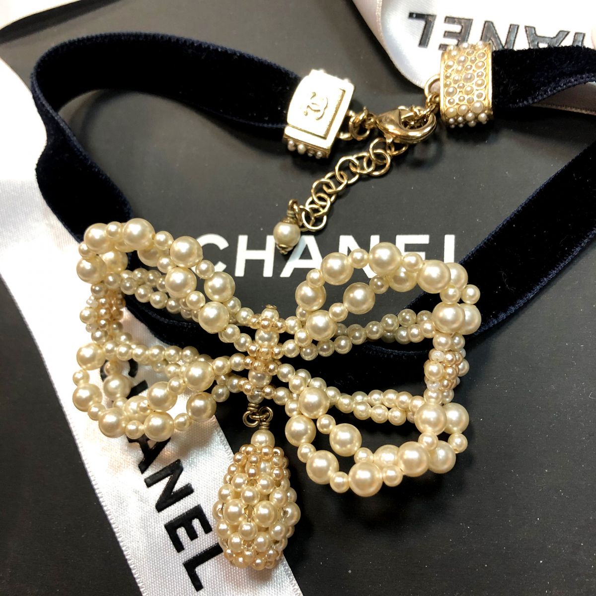 Чокер /бархат/жемчуг/ Chanel цена 30 770 руб