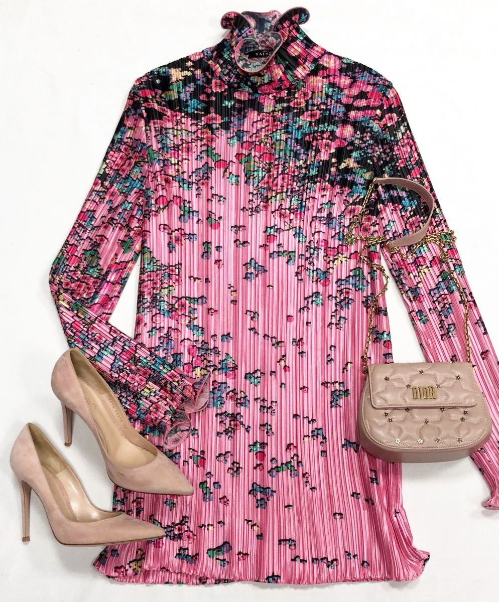 Платье Givenchy размер 38 цена 23 483 рубТуфли Gianvito Rossi размер 38 цена 15 655 рубСумкс Christian Dior