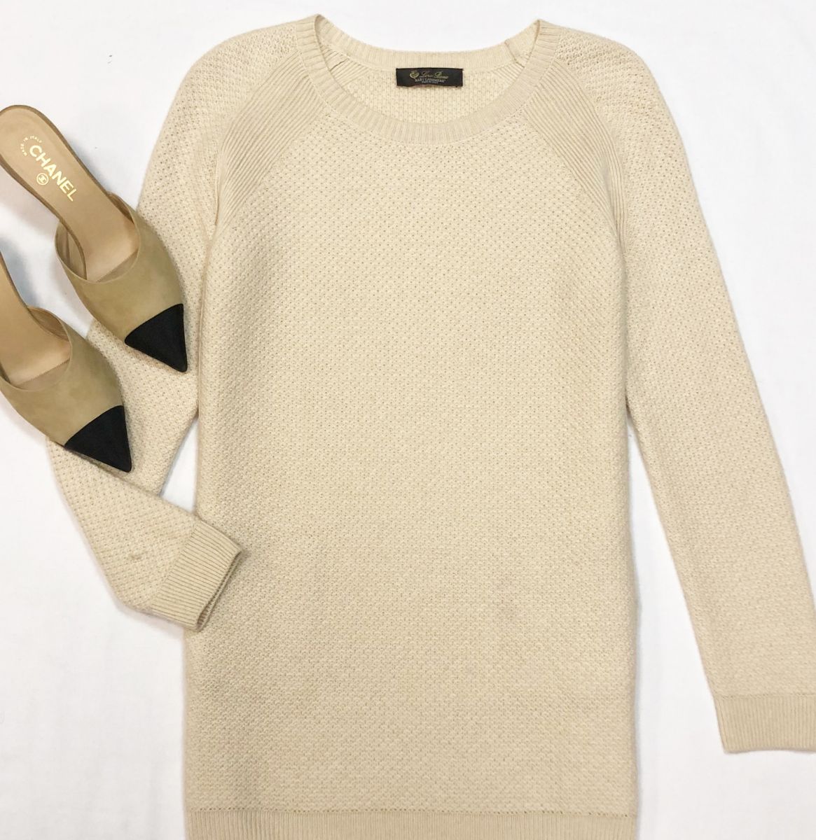 Кофта /кашемир/ LORO PIANA размер 40 цена 46 155 рубМюли Chanel размер 40 цена 46 155 руб