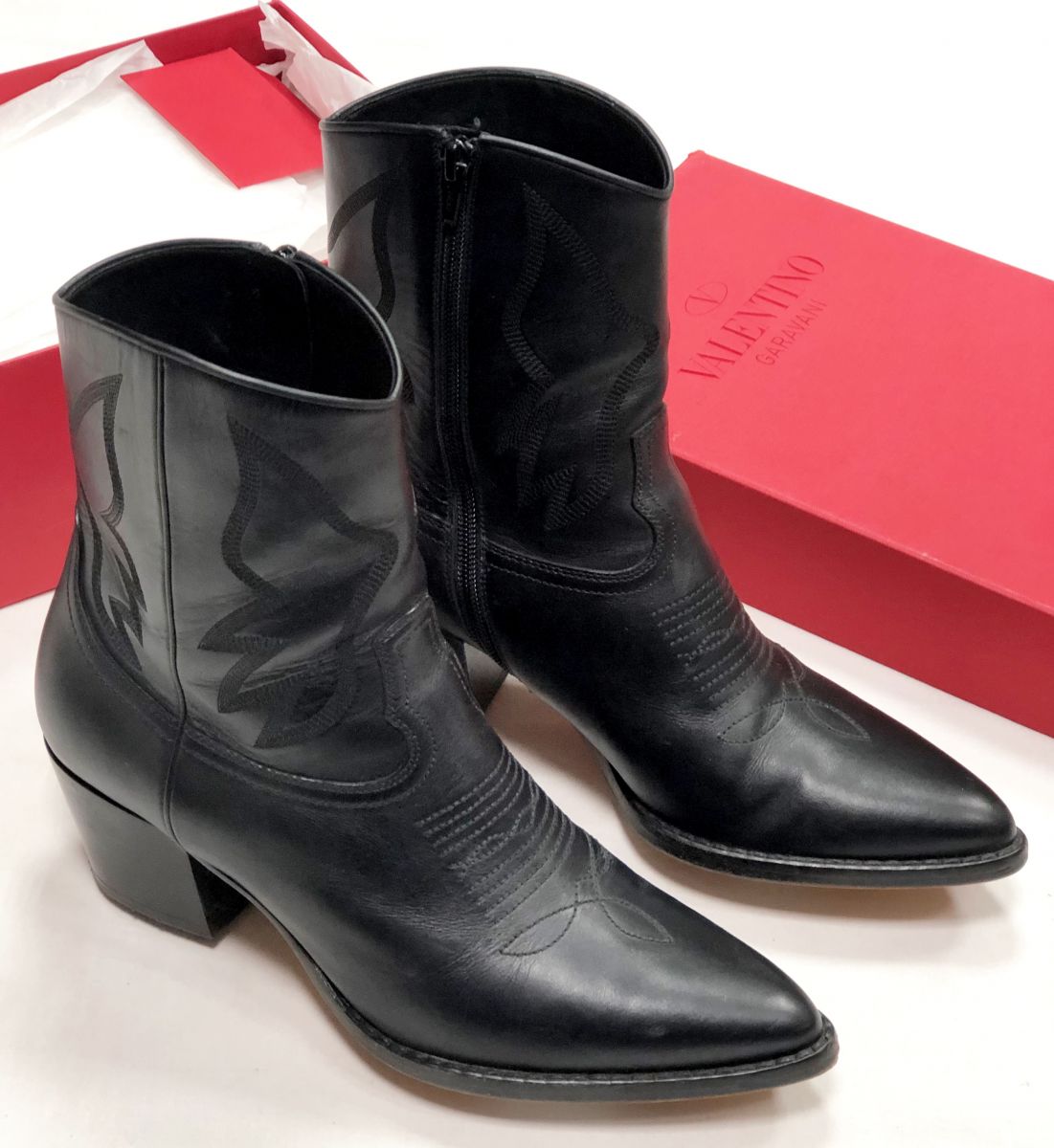 Казаки Valentino размер 41 цена 31 310 руб

