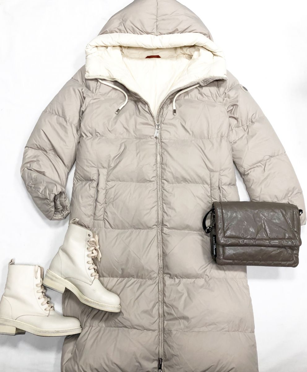 Пуховик Baldinini размер 44 цена 7 828 руб
Ботинки Yana Raskovalova размер 37 цена 23 483 руб
Сумка Marc Jacobs