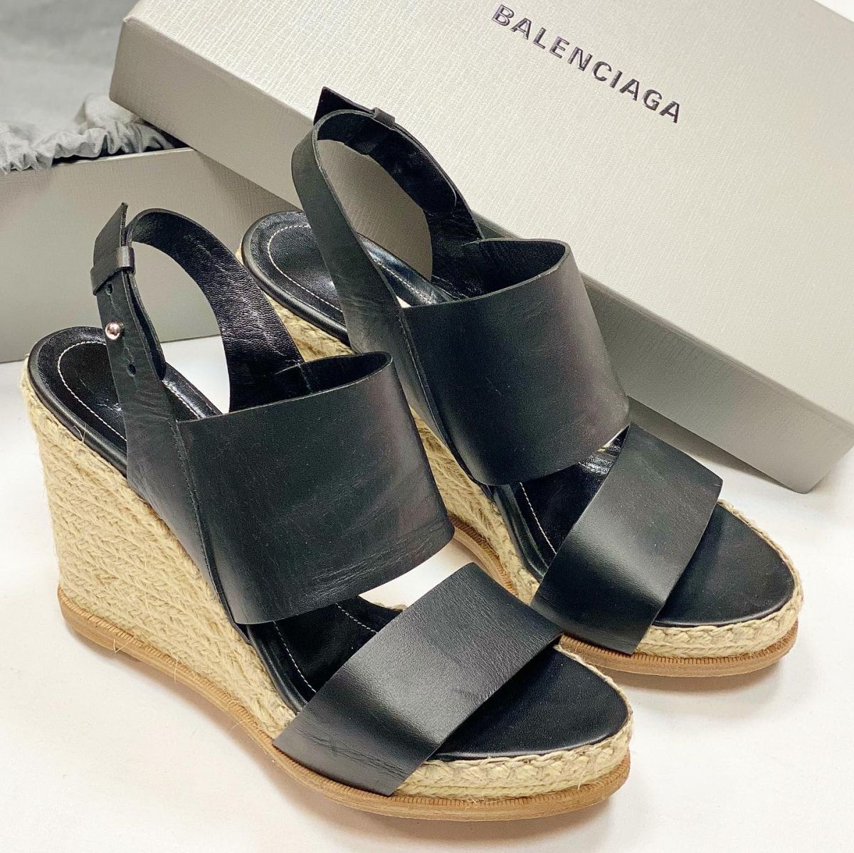 Босоножки Balenciaga размер 40 цена 4 616 руб 