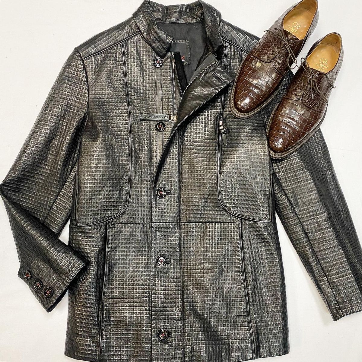 Куртка / кожа / Galliano размер 52 цена 30 770 руб Ботинки / крокодил / CR il Grande размер 43 цена 38 463 руб