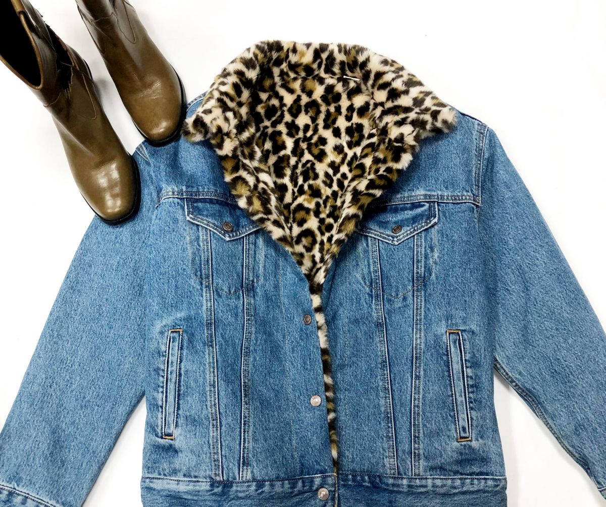 Куртка LEVIS размер M
Цена 23 463 руб