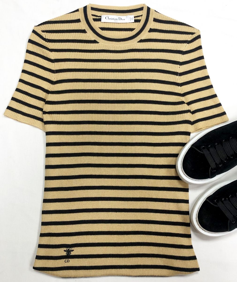 Кофта Christian Dior размер 42 цена 23 483 рубКеды Alexander McQueen размер 37 цена 15 655 руб