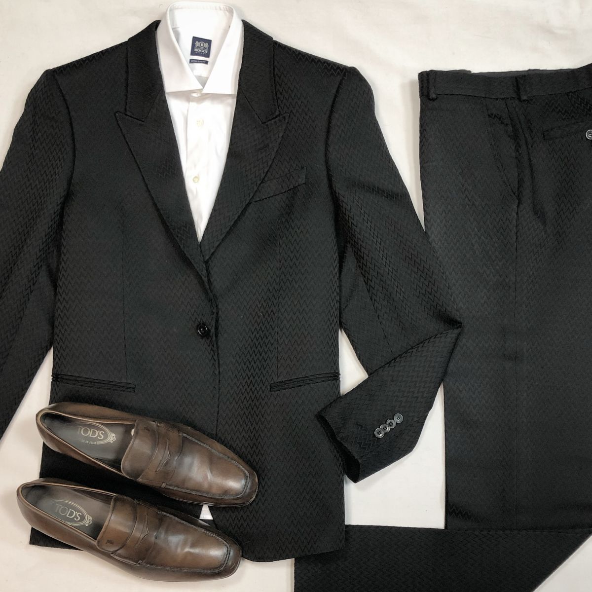 #mechtamen Костюм Armani размер 54 цена 15 385 рубБотинки Tods размер 44.5 цена 3 077 руб