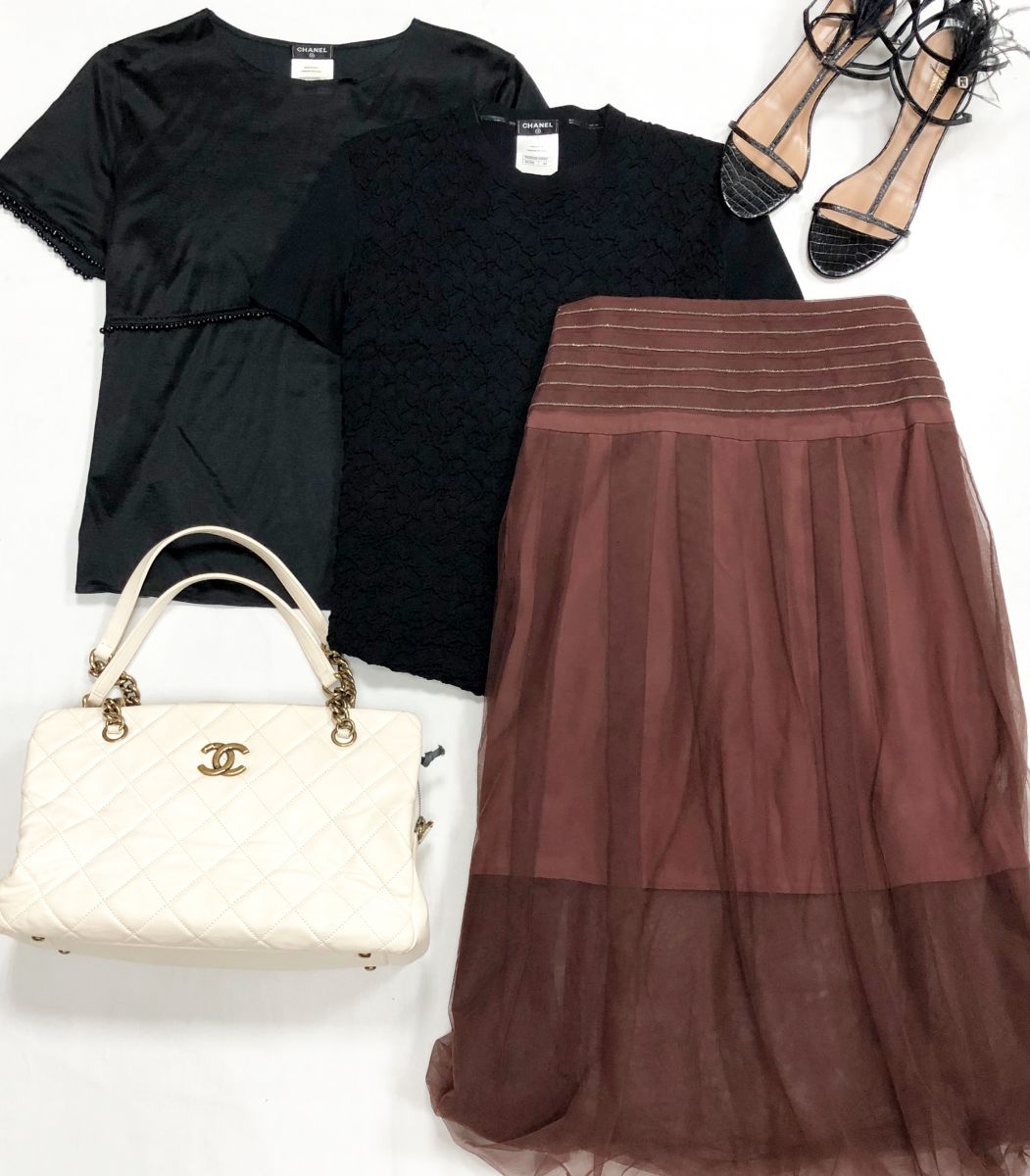 Кофты Chanel размер 44/46 цена от 15 655 руб до 23 483 рубЮбка / манили/ размер 40 цена 23 483 рубСумка Chanel