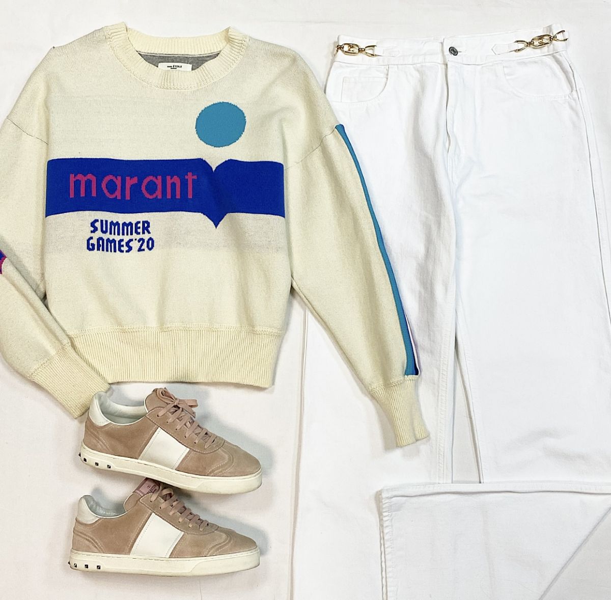 Джинсы Celine размер 30 цена 18 463 руб
Кофта Isabel Marant размер 38 цена 15 385 руб
Кеды Valentino размер 39 цена 18 463 руб