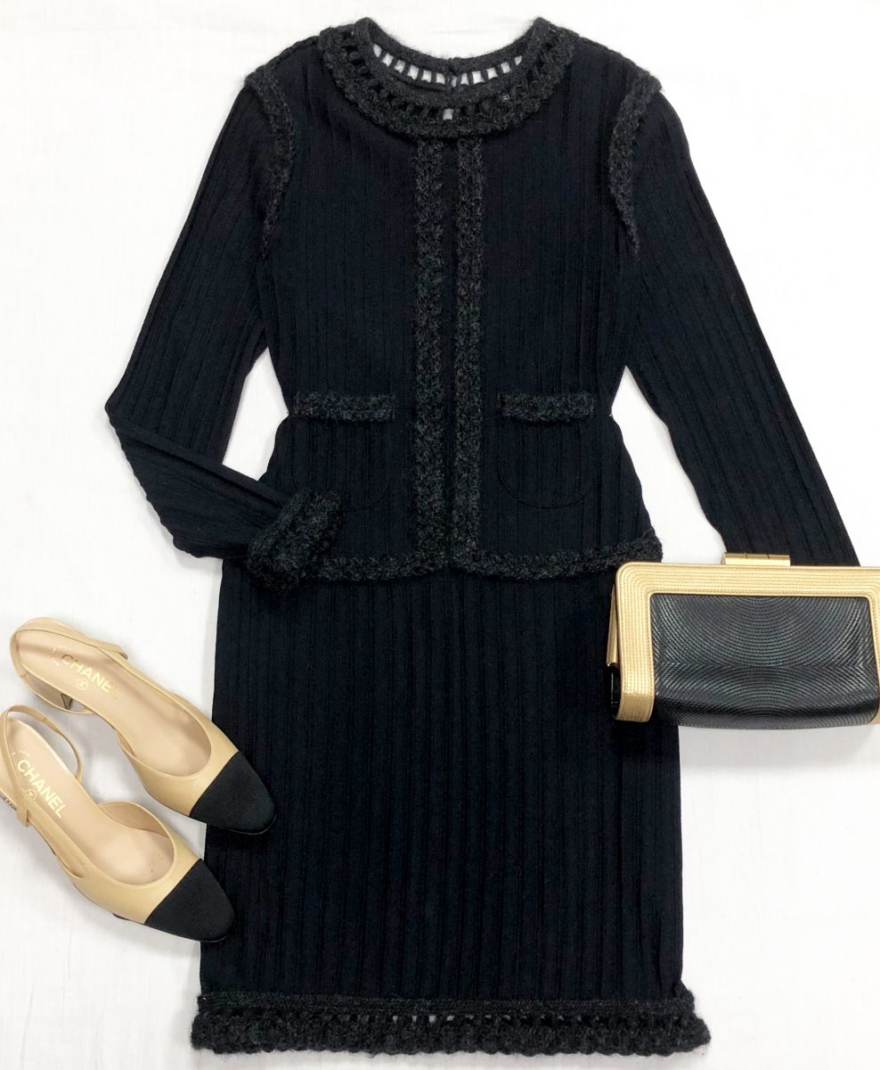 Платье Chanel размер 38 цена 31 310 руб
Туфли Chanel размер 39.5 цена 93 930 руб
Клатч Chanel