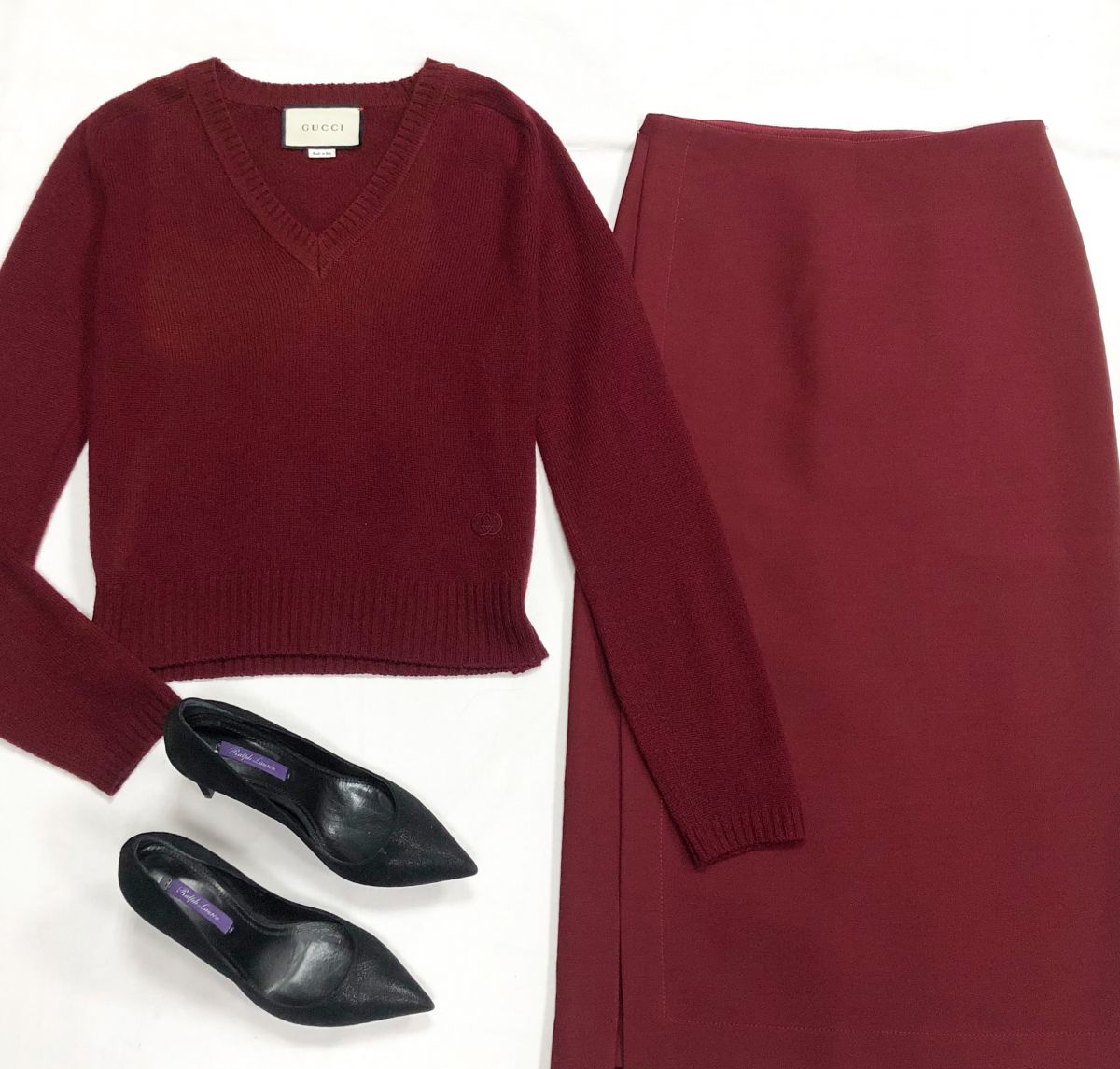 Кофта Gucci размер S цена 15 655 руб
Юбка Valentino размер 38 цена 7 828 руб
Туфли Ralph Lauren размер 37.5 цена 9 393 руб