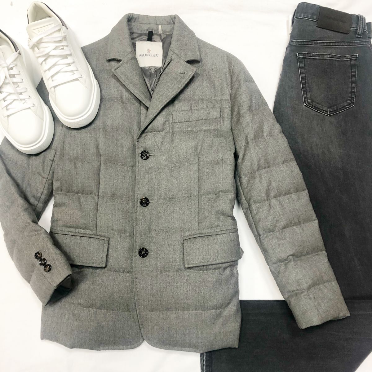 #MechtamenКуртка - пиджак MONCLER размер 1 цена 15 385 руб Джинсы ZEGNA размер 30 цена 10 770 руб
кеды PRADA размер 41 цена 30 770 руб 
