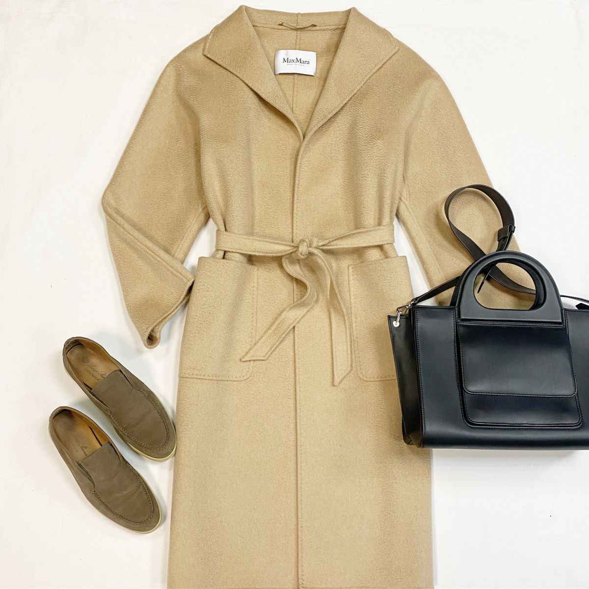 Пальто/кашемир/ Max Mara размер 42 цена 23 078 рубЛоферы Loro Piana размер 39 цена 38 463 рубСумка Max Mara