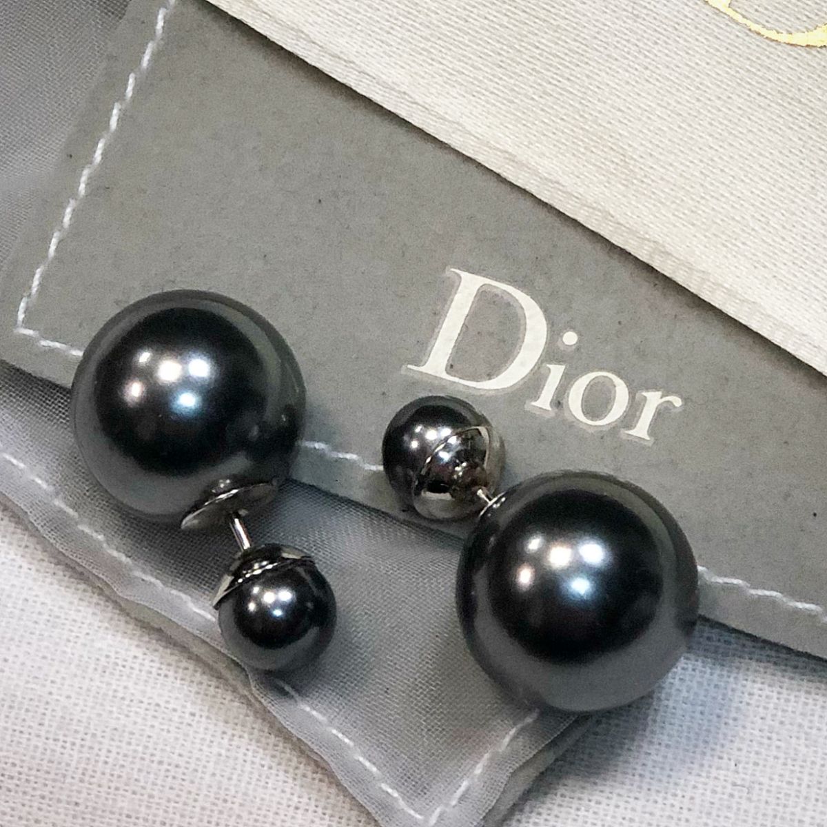 Пусеты Dior  цена 10 770 руб 