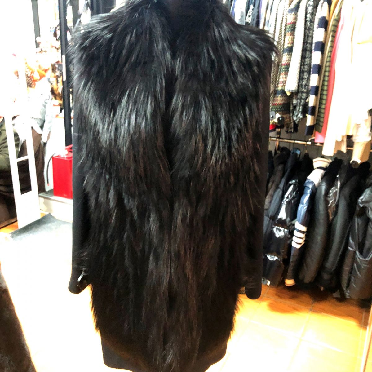 Пальто /мех лисы/ PRADA размер 44 цена 62 620 руб