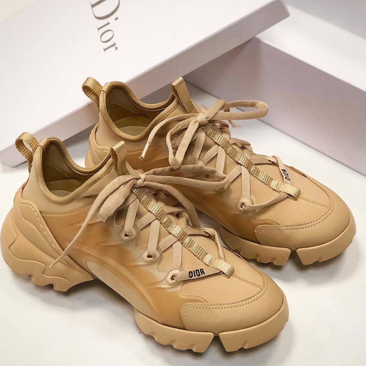 Кроссовки Christian Dior размер 37 цена 30 770 руб
