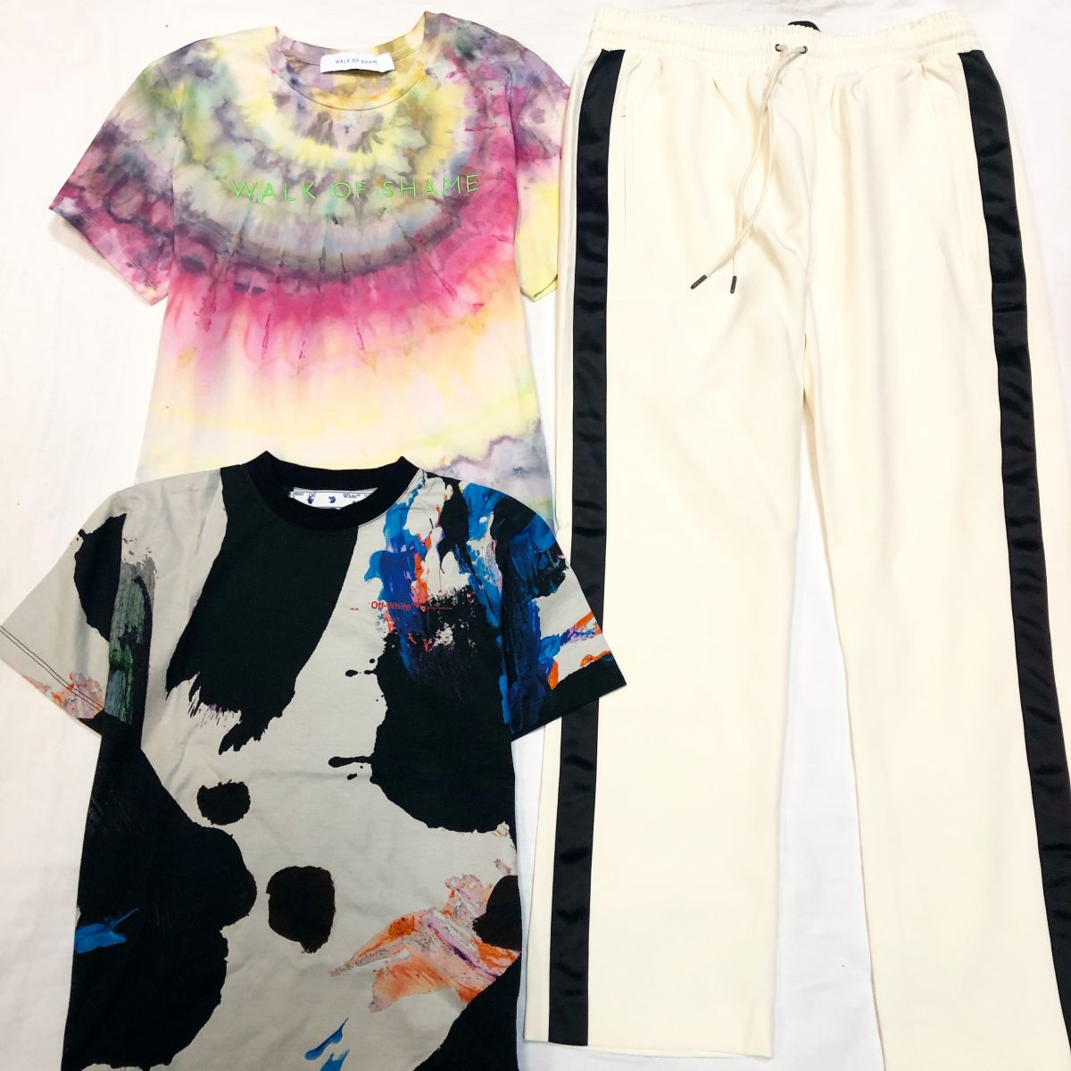 Футболки Walk of Shame / Off White размер S цена 6 154 руб / 10 770 руб Брюки Burberry размер 44 цена 15 385 руб