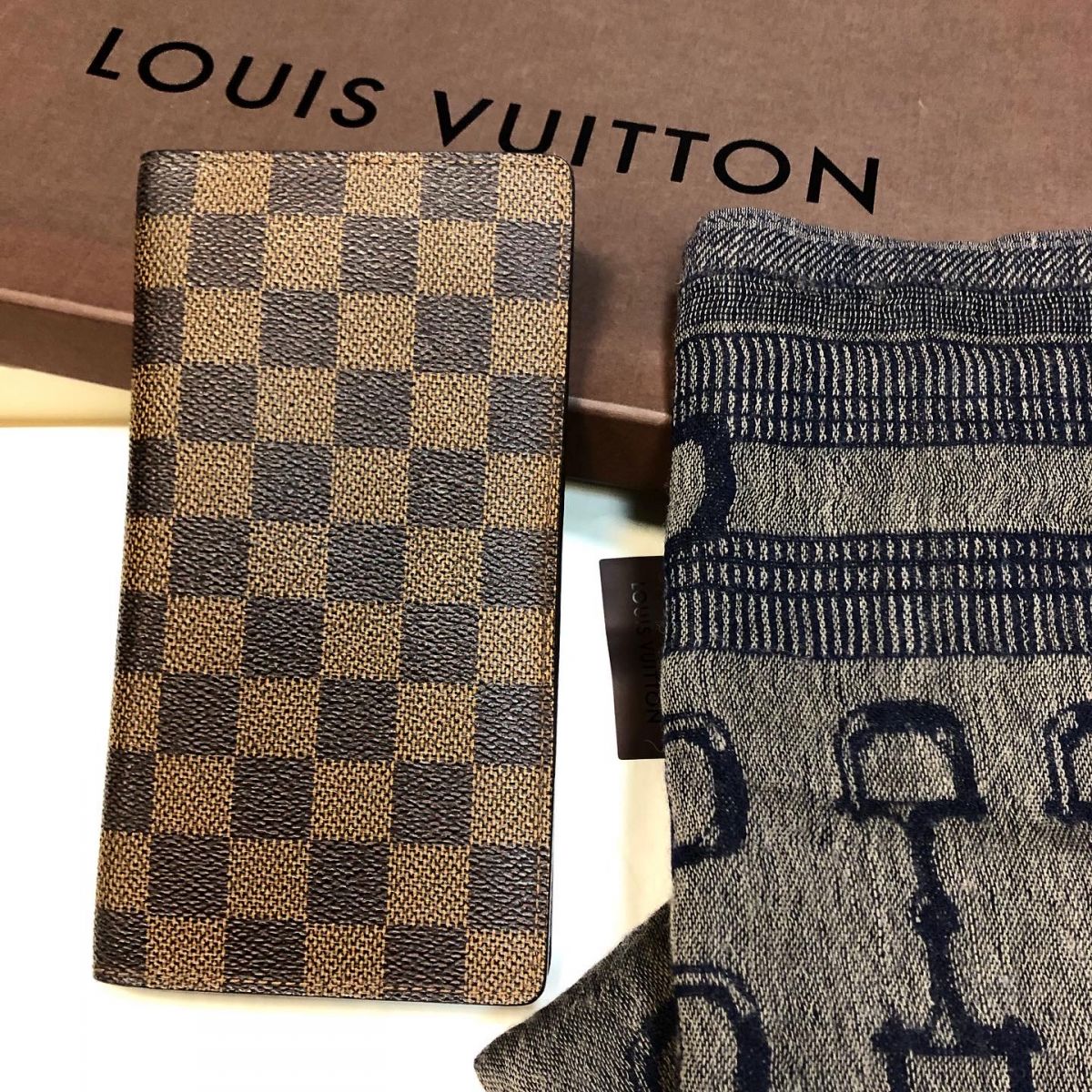 Кошелёк Louis Vuitton цена 10 770 руб 