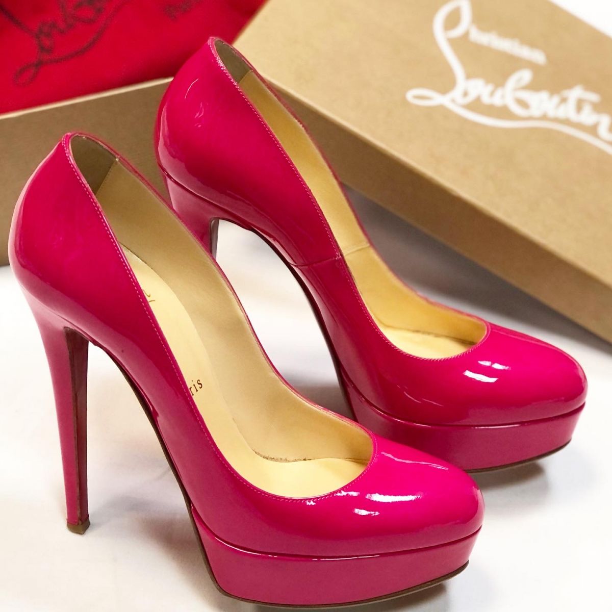 Туфли Louboutin размер 39 цена 15 385 руб 