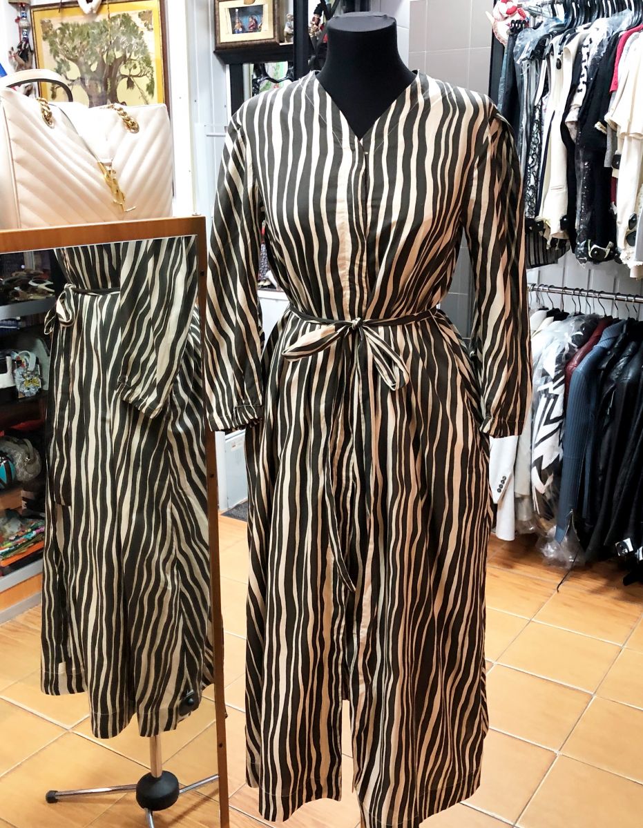 Платье S Max Mara размер 36 цена 10
959 руб
