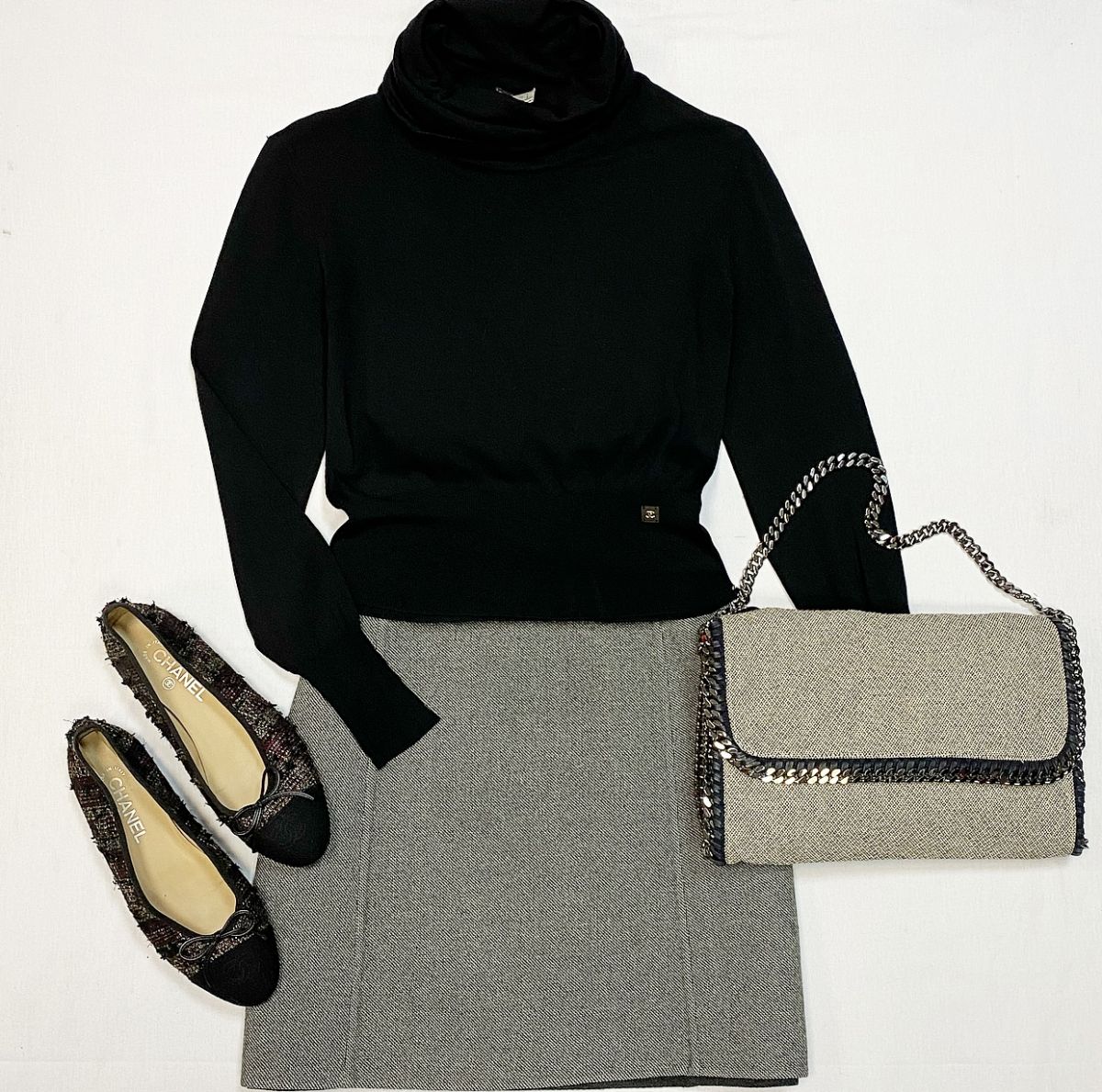 Кофта Chanel размер 40 цена 15 385 рубЮбка Christian Dior размер 42 цена 9 231 рубБалетки Chanel размер 39 цена 18 463 рубСумка Stella McCartney