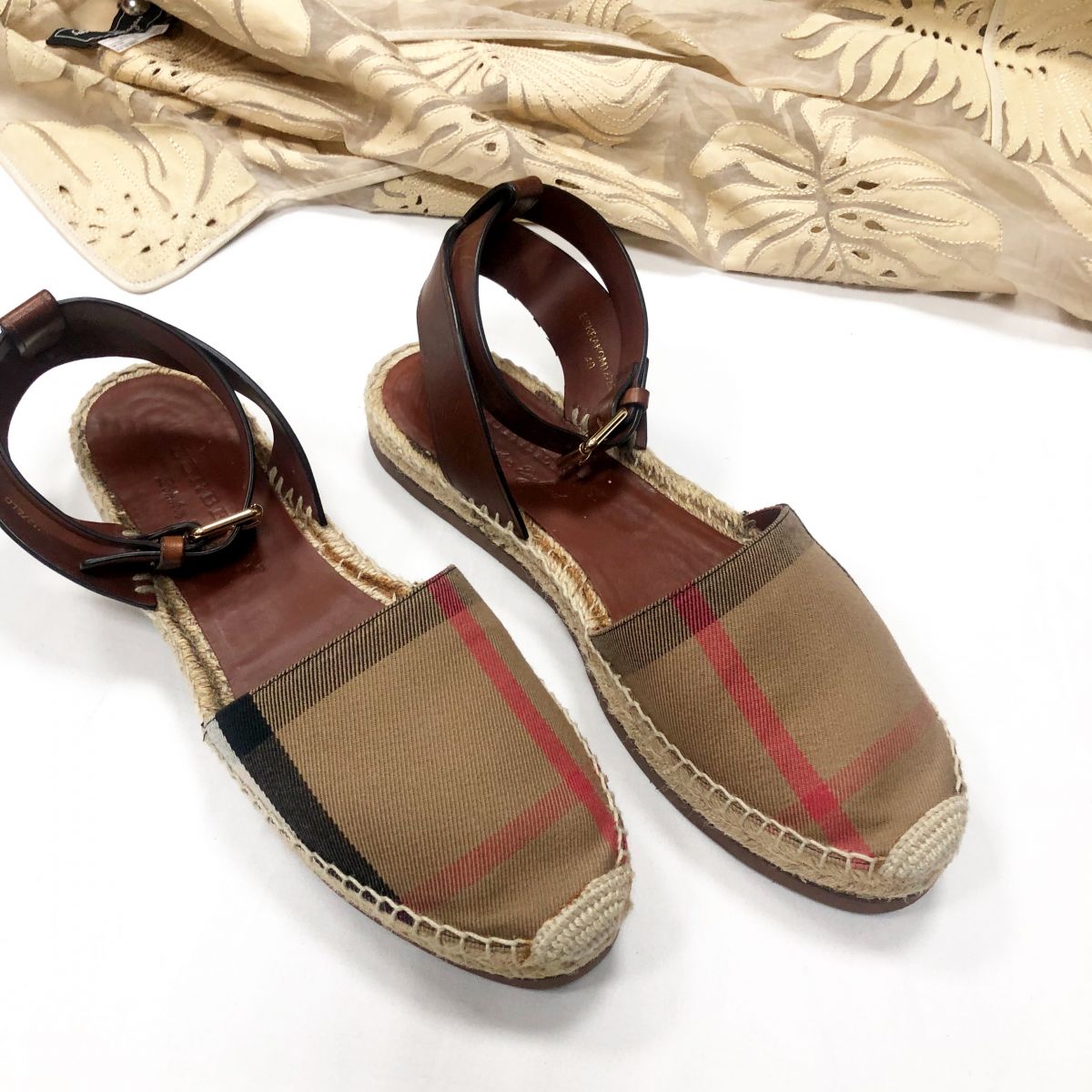 Эспадрильи BURBERRY размер 40 цена 15 655 руб