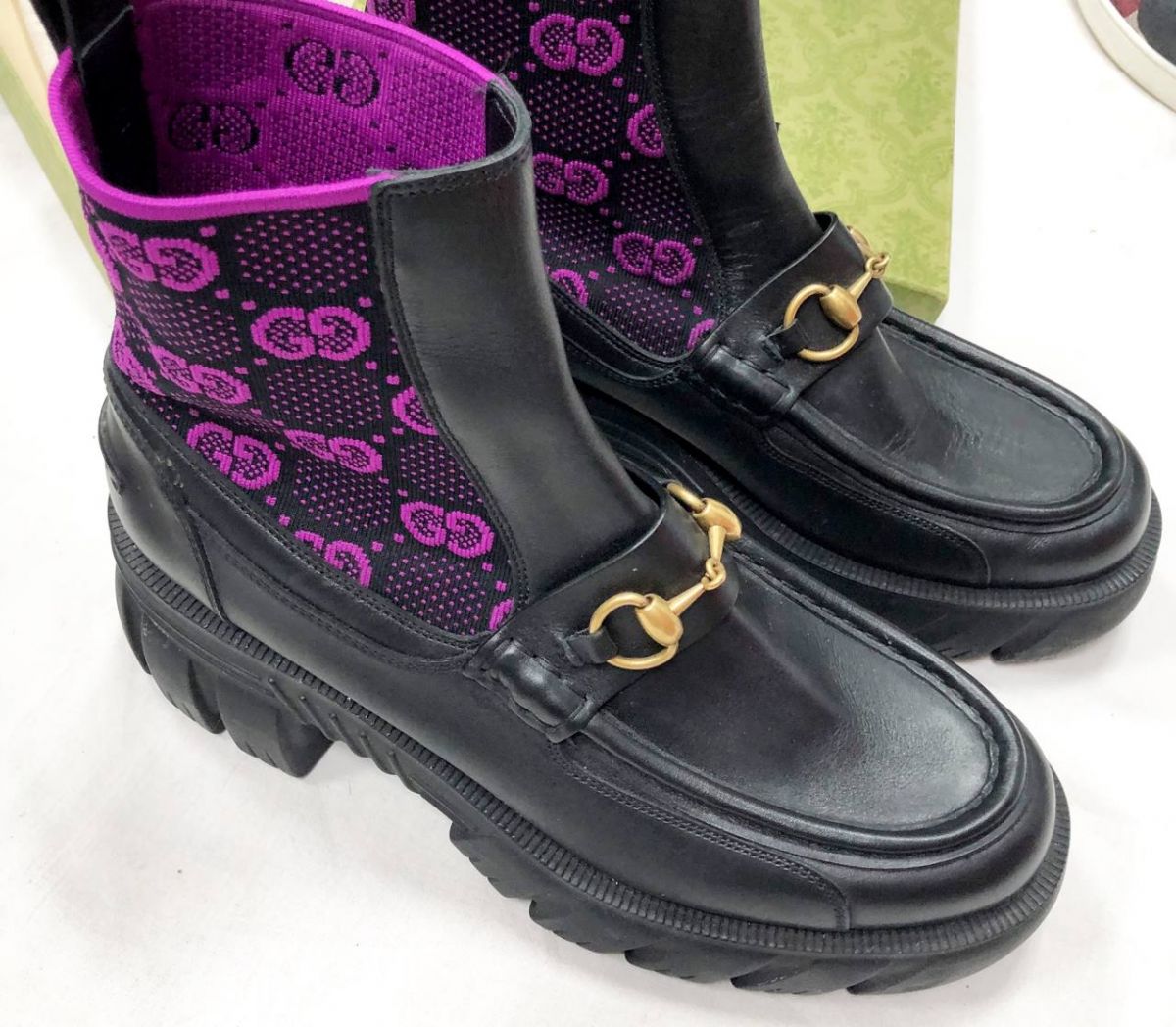 Ботинки GUCCI размер 40 цена 
31 310 руб /новые/