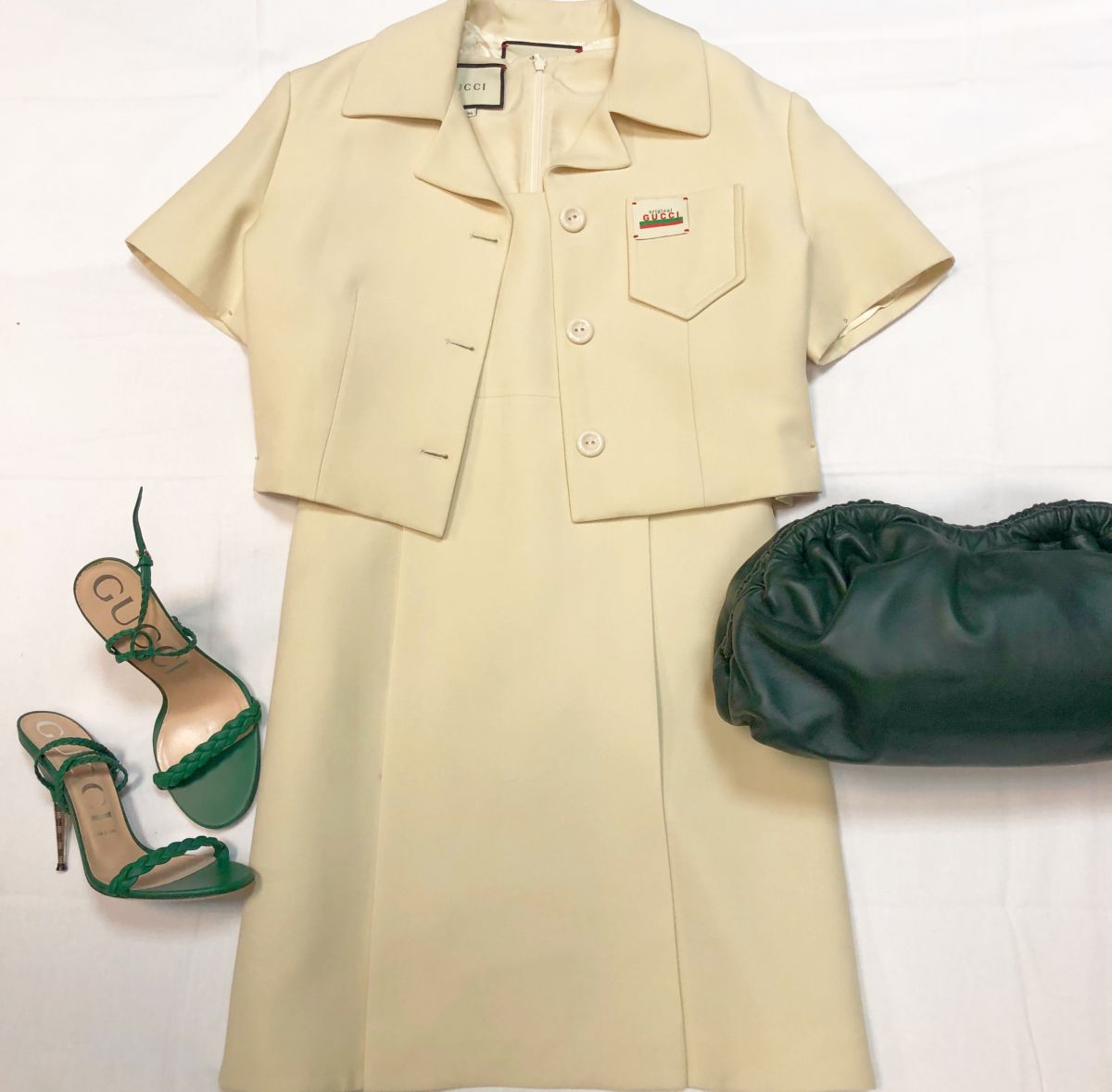 Костюм /жакет + платье / GUCCI размер 38 цена 61 540 руб 
Босоножки GUCCI размер 38.5 цена 23 078 руб 
Клатч BOTTEGA VENETA