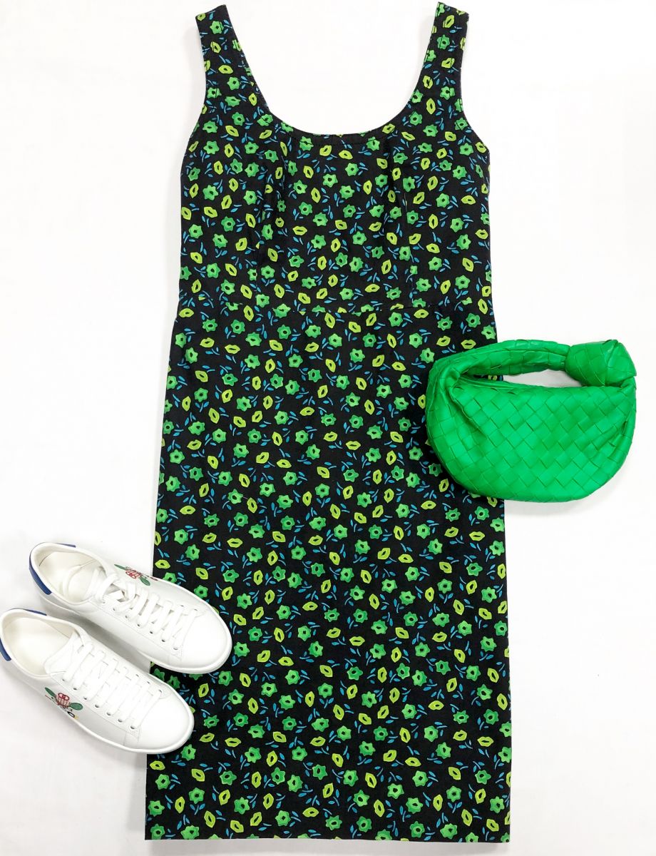 Платье PRADA размер 46 цена 31 310 руб
Кеды Gucci размер 35.5 цена 31 310 руб
Сумка Bottega Veneta