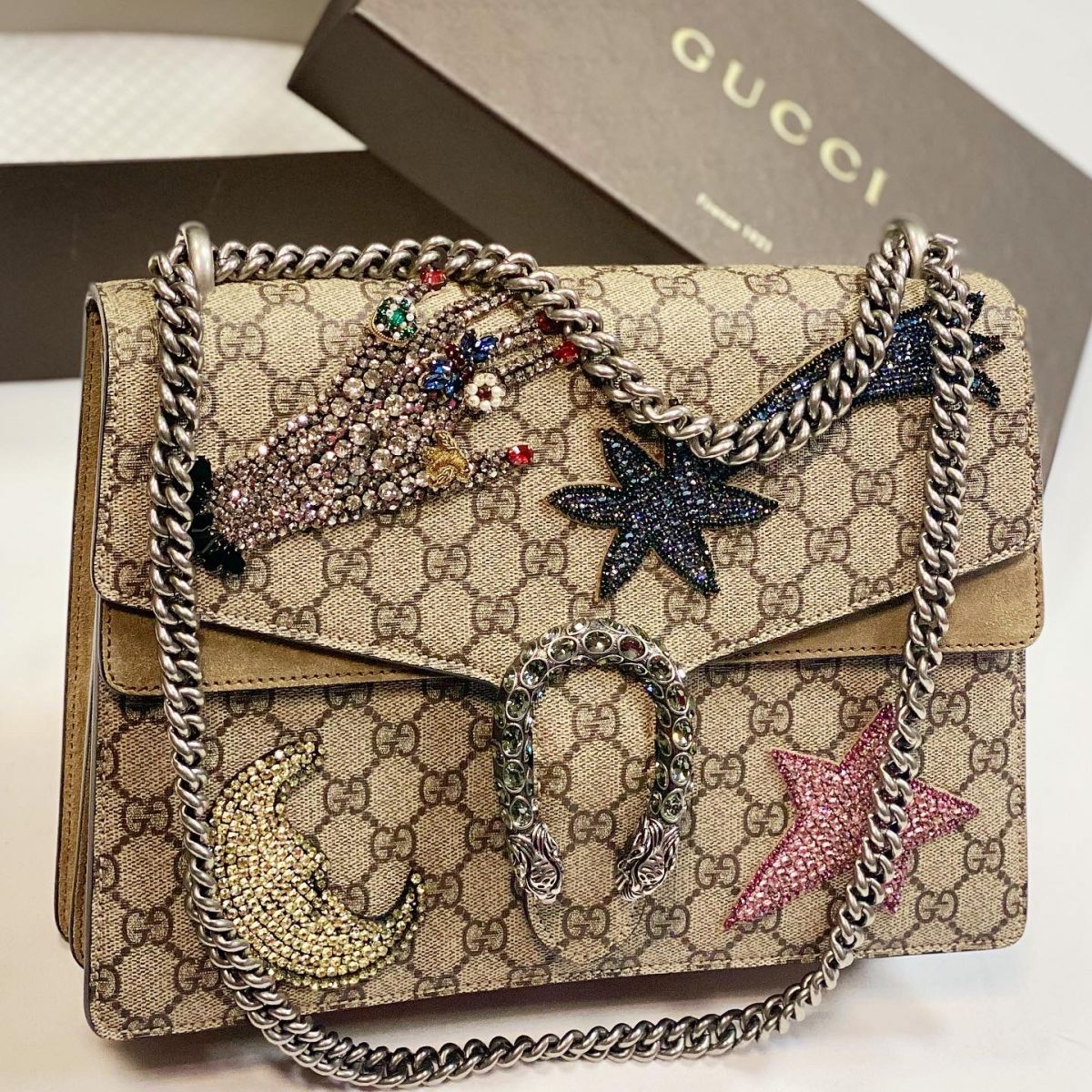 Сумка / камни / Gucci размер 30/20 цена 76 925 руб