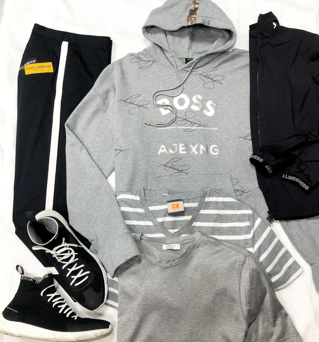 #Mechtamen 
Толстовка BOSS размер XXL цена 7 828 руб 
Футболки HUGO BOSS / GRAND SASSO размер 54 цена 4 697 руб 
Кеды DIOR HOMME размер 44.5 цена 15 655 руб