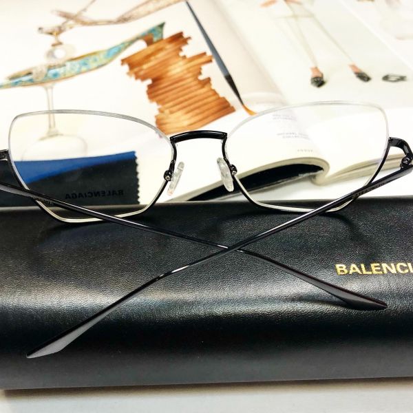 Очки Balenciaga 