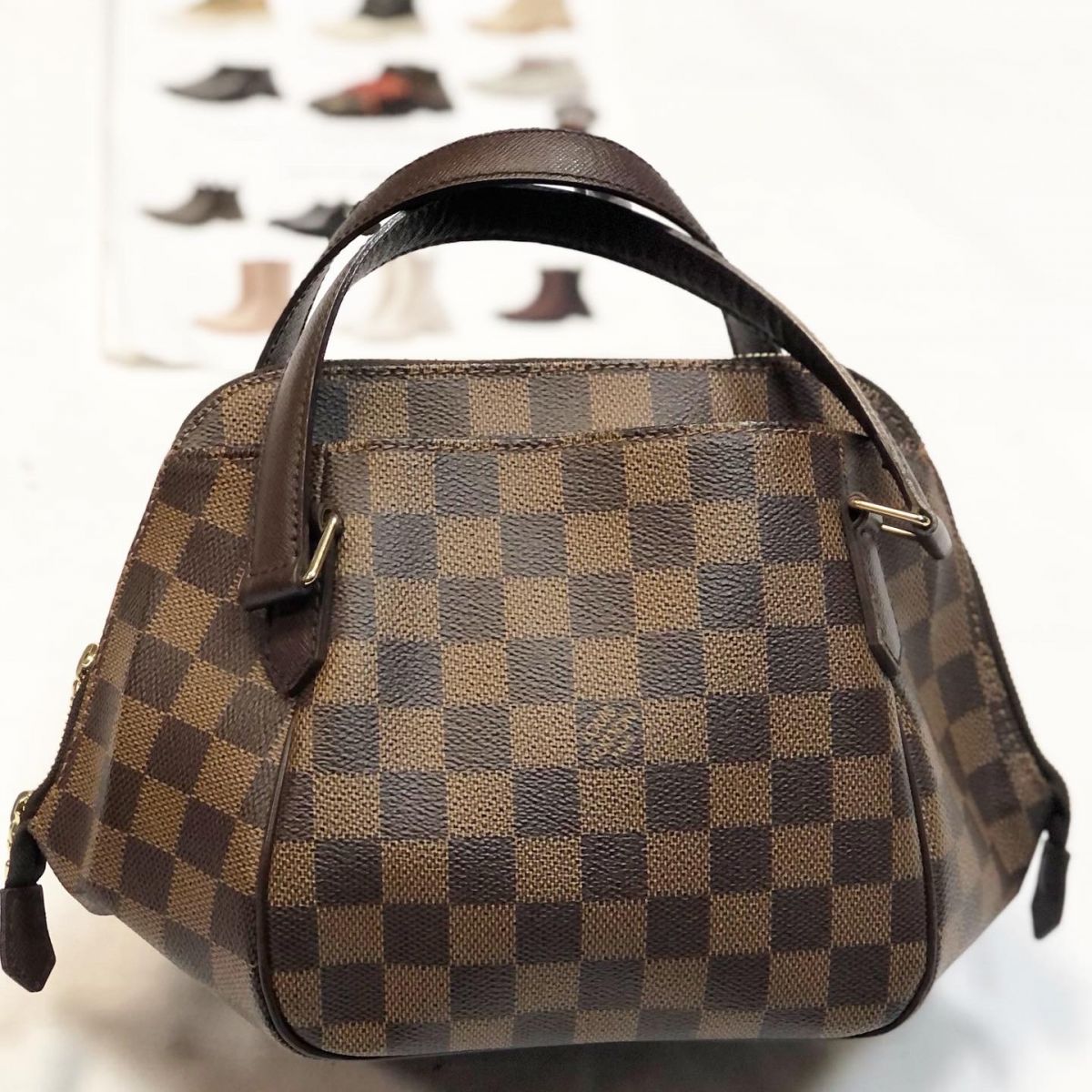 Сумочка Louis Vuitton  размер 15/30/20 цена 30 770 руб 