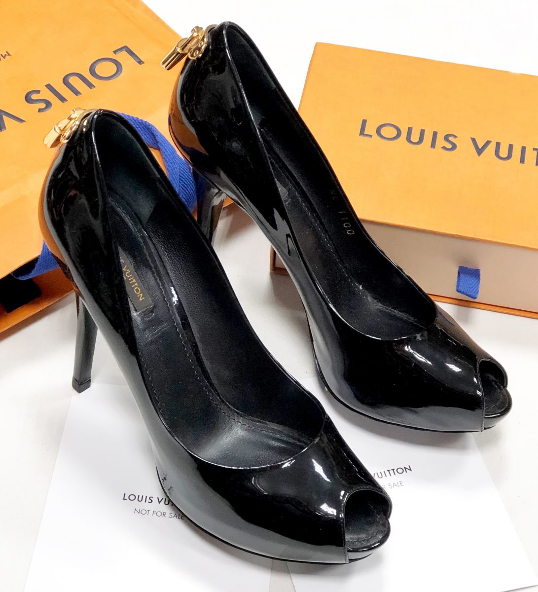 Туфли Louis Vuitton размер 38.5 цена 7 693 руб