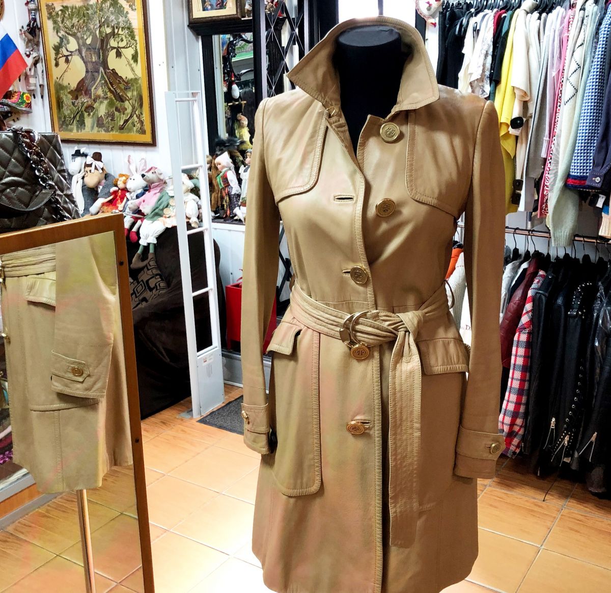 Плащ /кожа/ Gucci размер S цена 23 483 руб