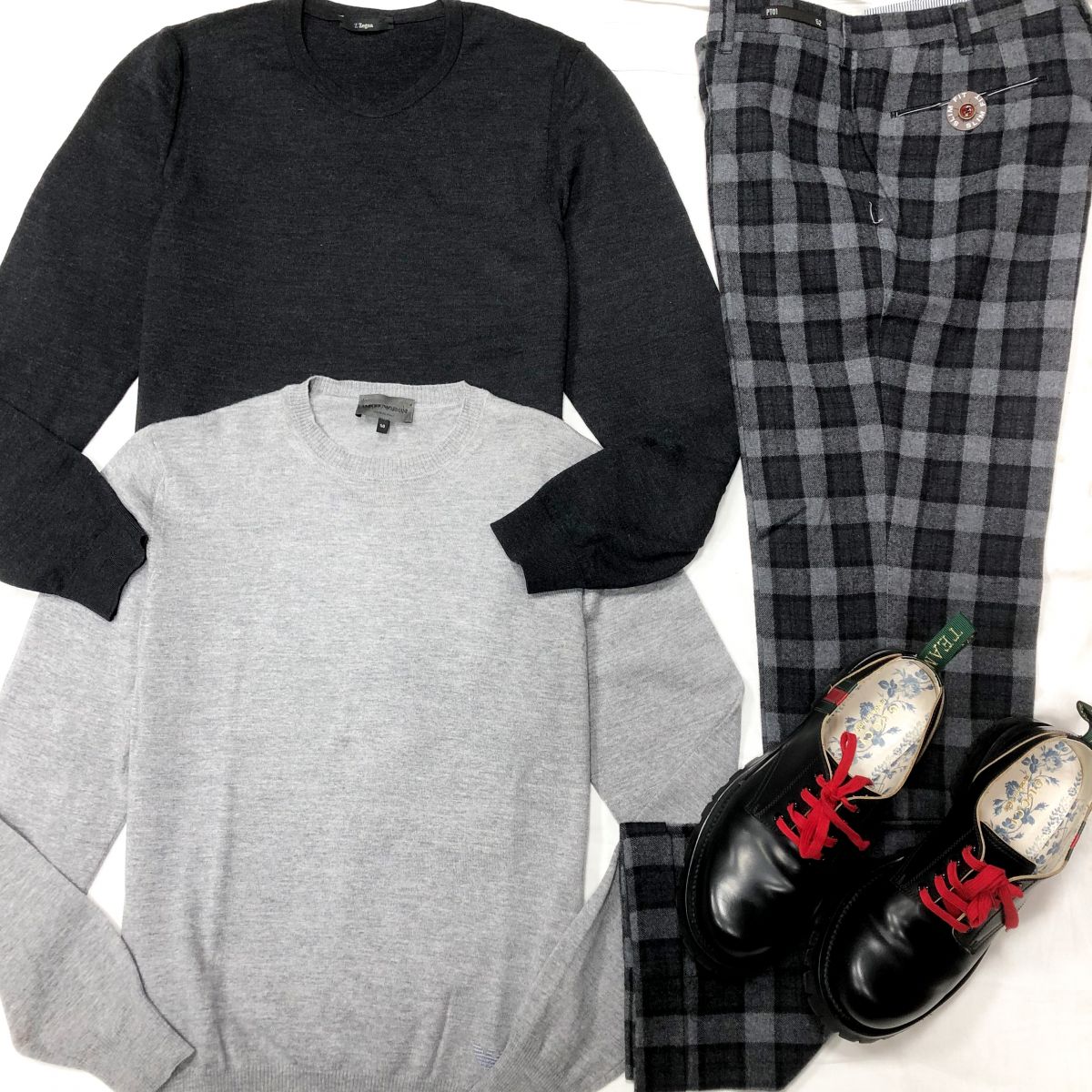 Свитера Zegna / EMPORIO ARMANI размер 50/L цена 3 077 руб / 4 616 руб 
Брюки размер 52 цена 15 385 руб 
Ботинки GUCCI размер 43 цена 46 155 руб