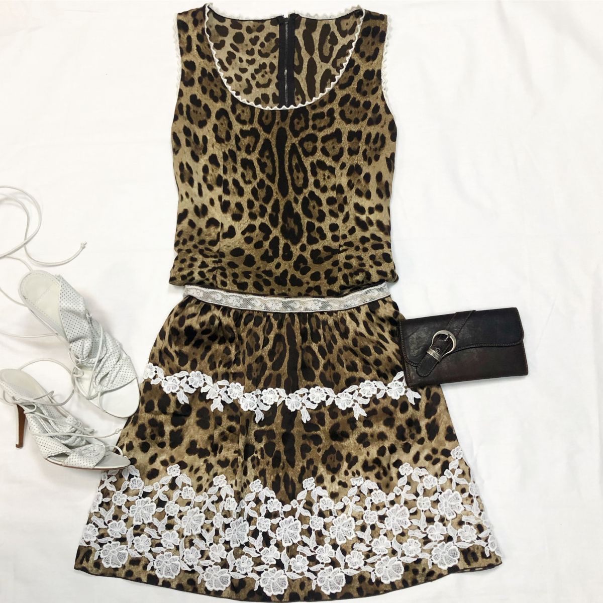 Костюм Dolce Gabbana размер 40 цена 12 308 руб Босоножки Givenchy размер 39 цена 4 616 руб Кошелёк Christian Dior