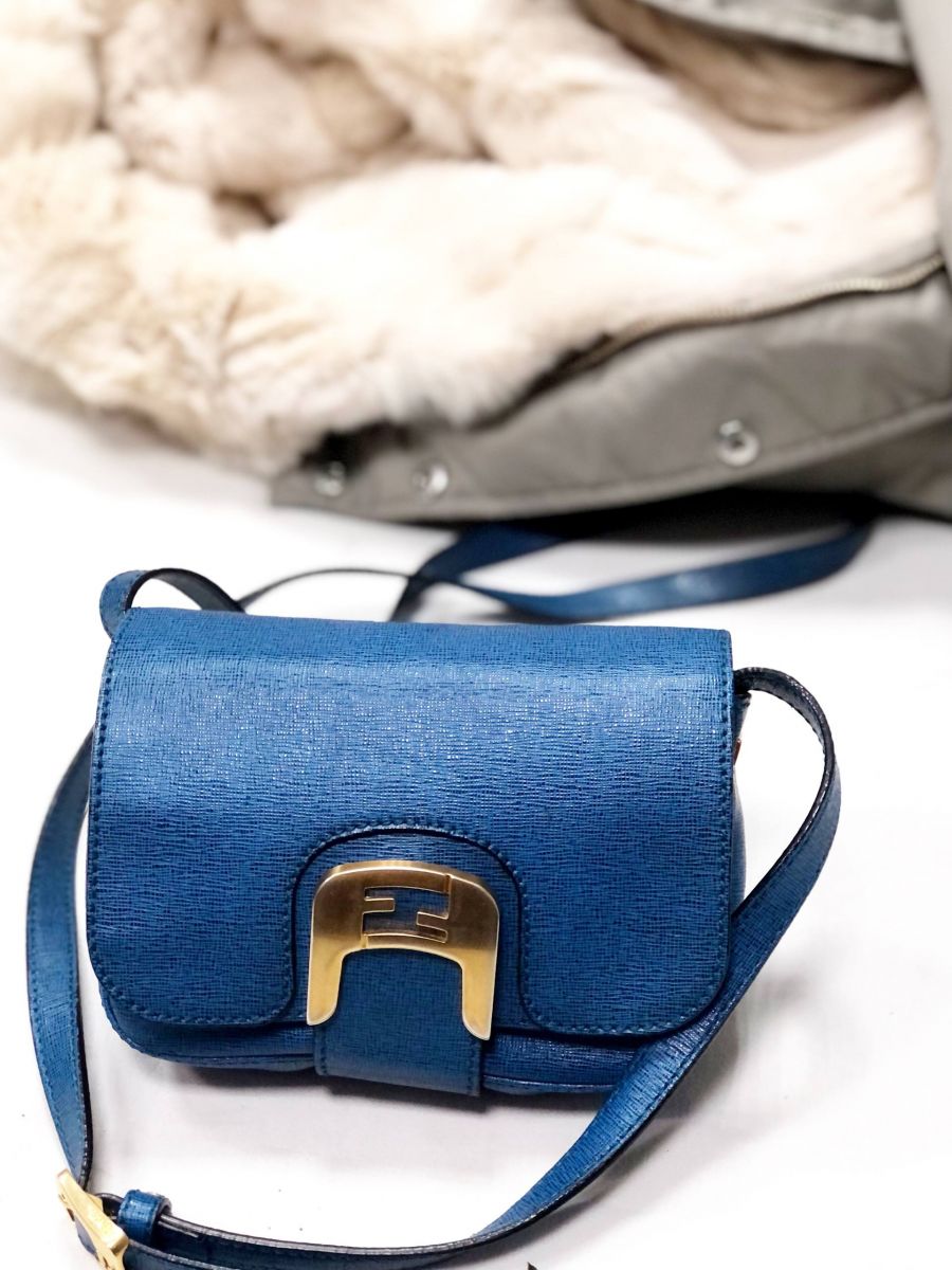 Сумочка FENDI цена 23 483 руб