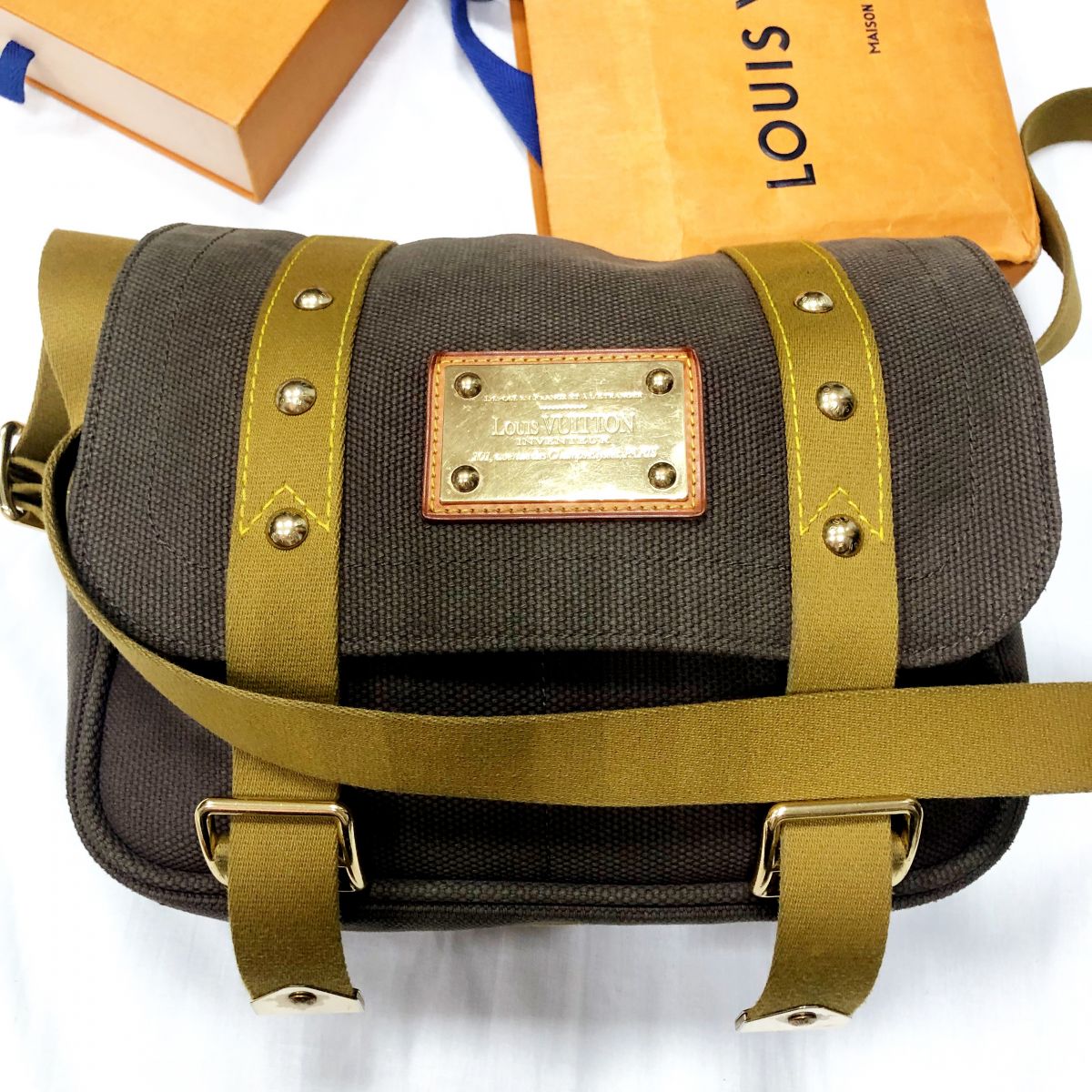 Сумка LOUIS VUITTON цена 46 965 руб