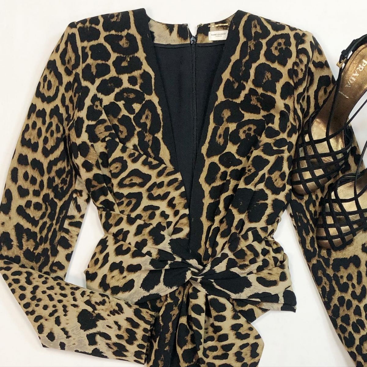 Боди Saint Laurent размер 36 цена 23 077 рубТуфли Prada размер 37 цена 15 385 руб