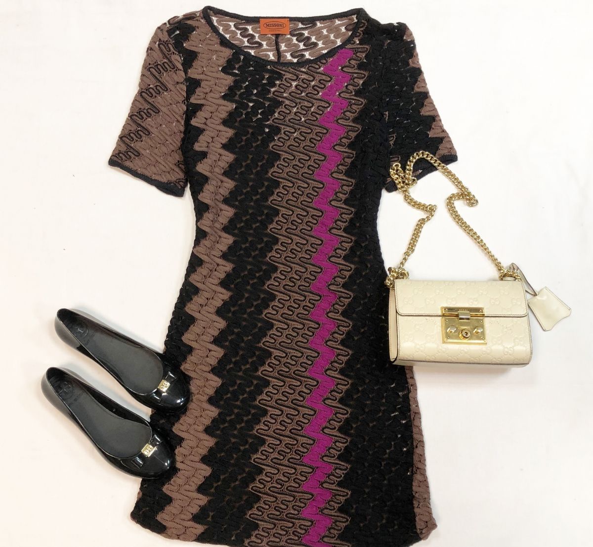 Платье Missoni размер 40 цена 6 923 рубБалетки Tory Burch размер 35 цена 3 077 рубСумка Gucci