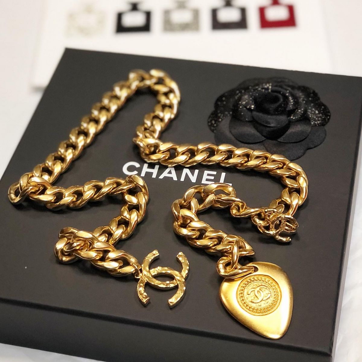 Цепь / коллекция 2021 года / Chanel  цена 76 925 руб / упаковка / 