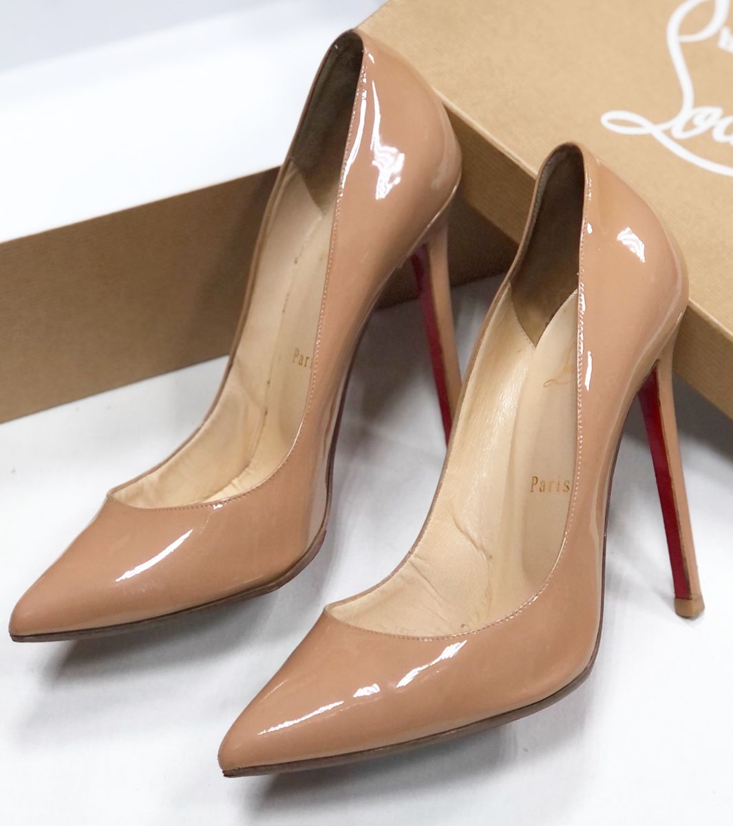 Туфли LOUBOUTIN размер 39 цена 4 697 руб