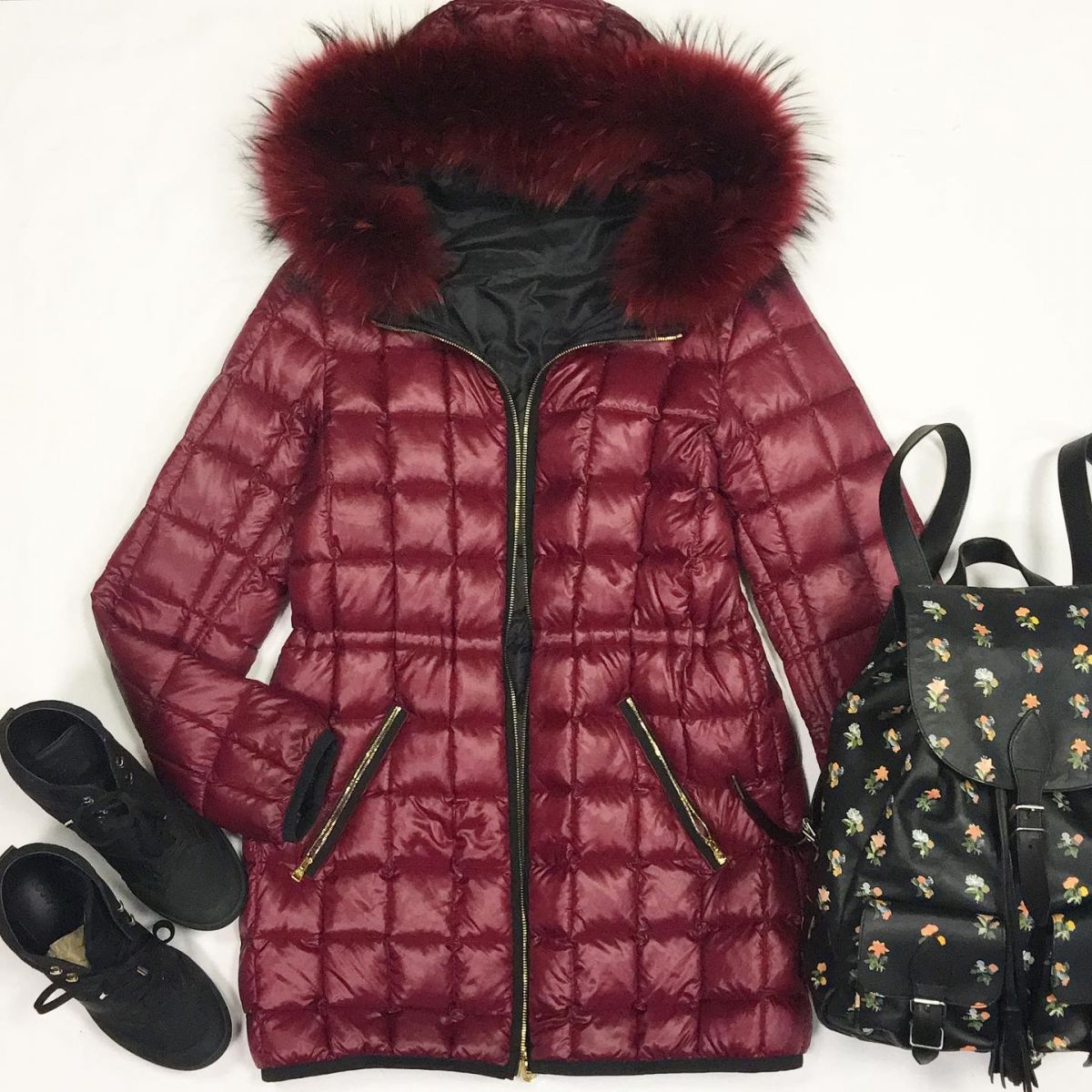 Парка /двусторонняя/ Louis Vuitton размер 40 цена 46 309 руб Ботинки Louis Vuitton размер 36.5 цена 10 770 руб Рюкзак Saint Lauren 