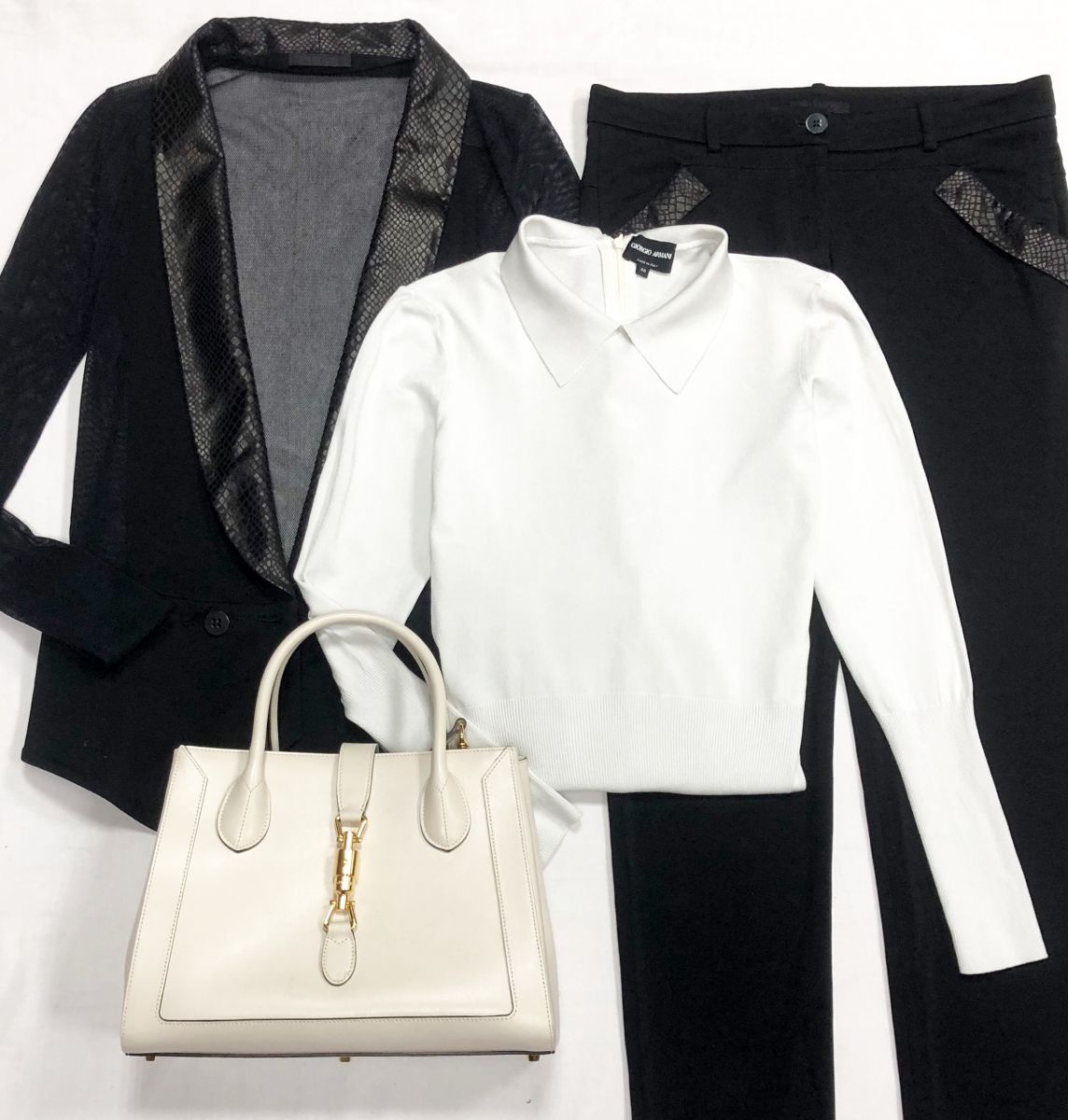 Костюм Pinko размер 42 цена 7 828 руб
Кофта Giorgio Armani размер 40 цена 7 828 руб
Сумка Gucci