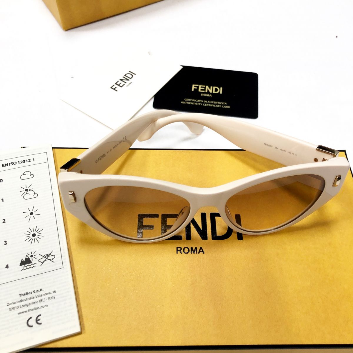 Очки FENDI цена 23 484 руб /новые с карточками/
