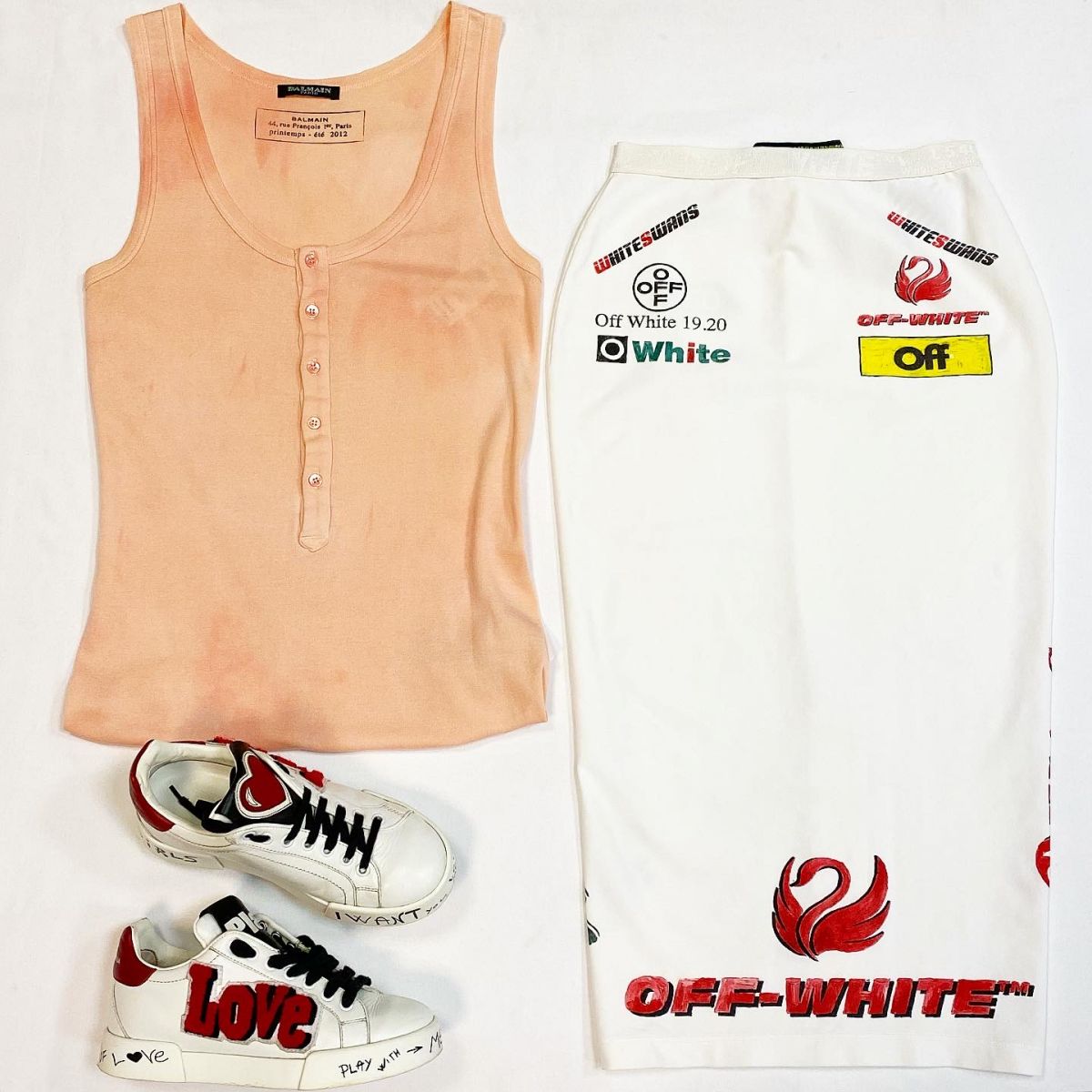 Юбка Off White размер 38 цена 15 385 руб Топ Balmain размер 36 цена 3 078 руб Кеды Dolce Gabbana размер 35 цена 15 385 руб